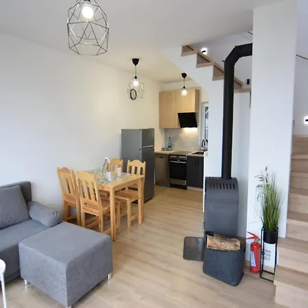 By Kiedrowickie With Boat Access * Kiedrowice