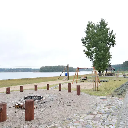 By Kiedrowickie With Boat Access Holiday home