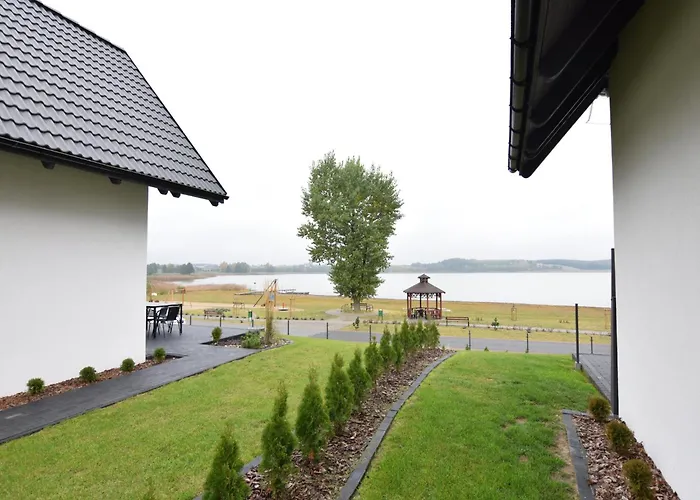 Дом отдыха By Kiedrowickie With Boat Access Kiedrowice