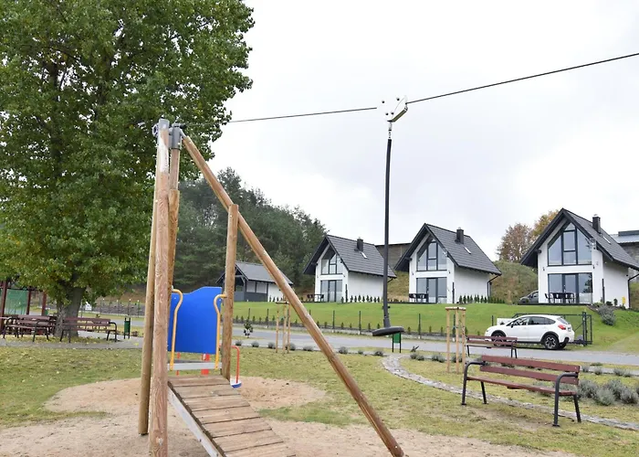 By Kiedrowickie With Boat Access Kiedrowice