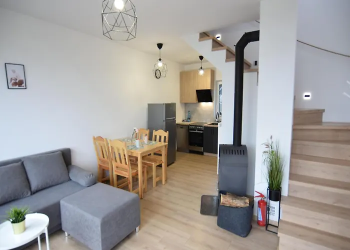 By Kiedrowickie With Boat Access * Kiedrowice