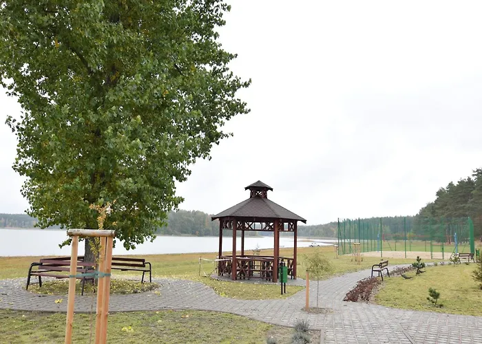 By Kiedrowickie With Boat Access Дом отдыха