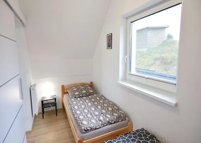 By Kiedrowickie With Boat Access Дом отдыха