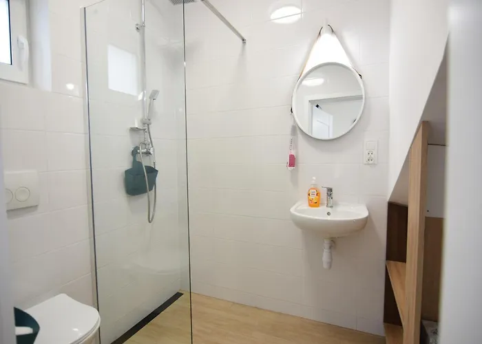 By Kiedrowickie With Boat Access Дом отдыха *