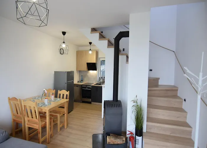 By Kiedrowickie With Boat Access * Kiedrowice