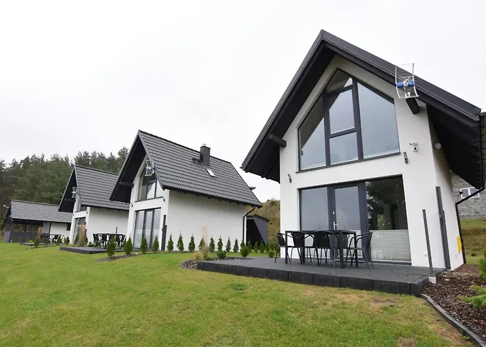 By Kiedrowickie With Boat Access Дом отдыха