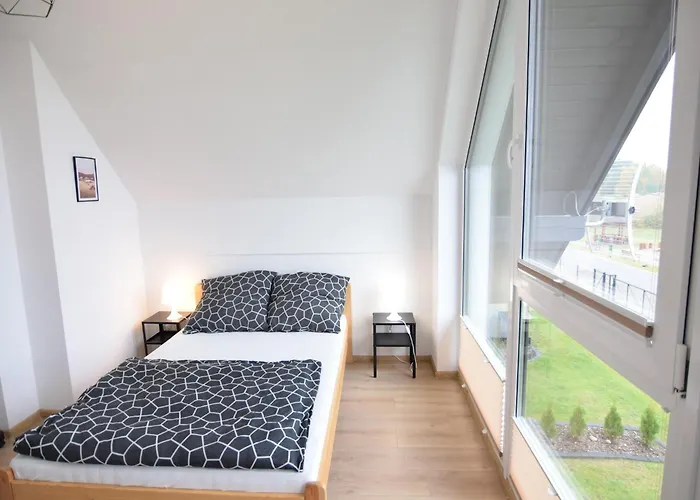 By Kiedrowickie With Boat Access Дом отдыха